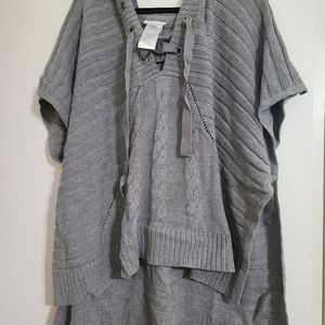 Motherhood maternity poncho sweater